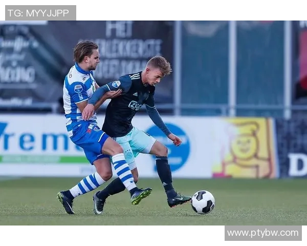 基辅迪纳摩与阿尔克马尔激战正酣比分揭晓引发热议