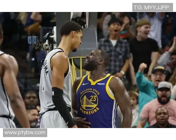 2006年NBA季后赛马刺与小牛的激烈对决回顾与分析