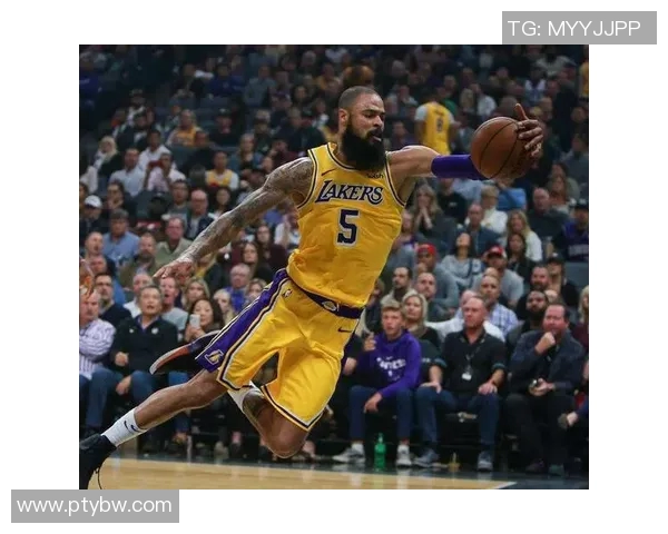 汉堡与菲尔特激战正酣比赛结果揭晓引发球迷热议